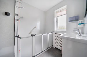 Photo 13- click for photo gallery